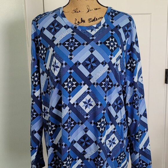 *Lands End Blue Geometric Print Long Sleeve T-shirt 2X, Pre-Owned Nice Condition - Picture 1 of 10
